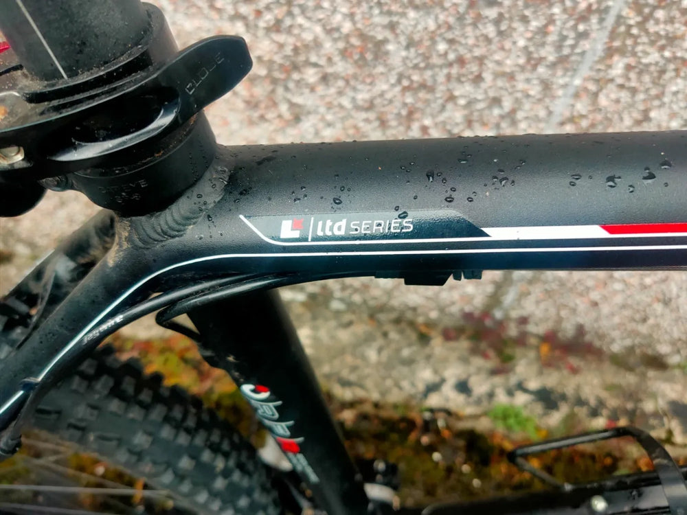 Cube Series hardtail mountain bike - 20 inches frame