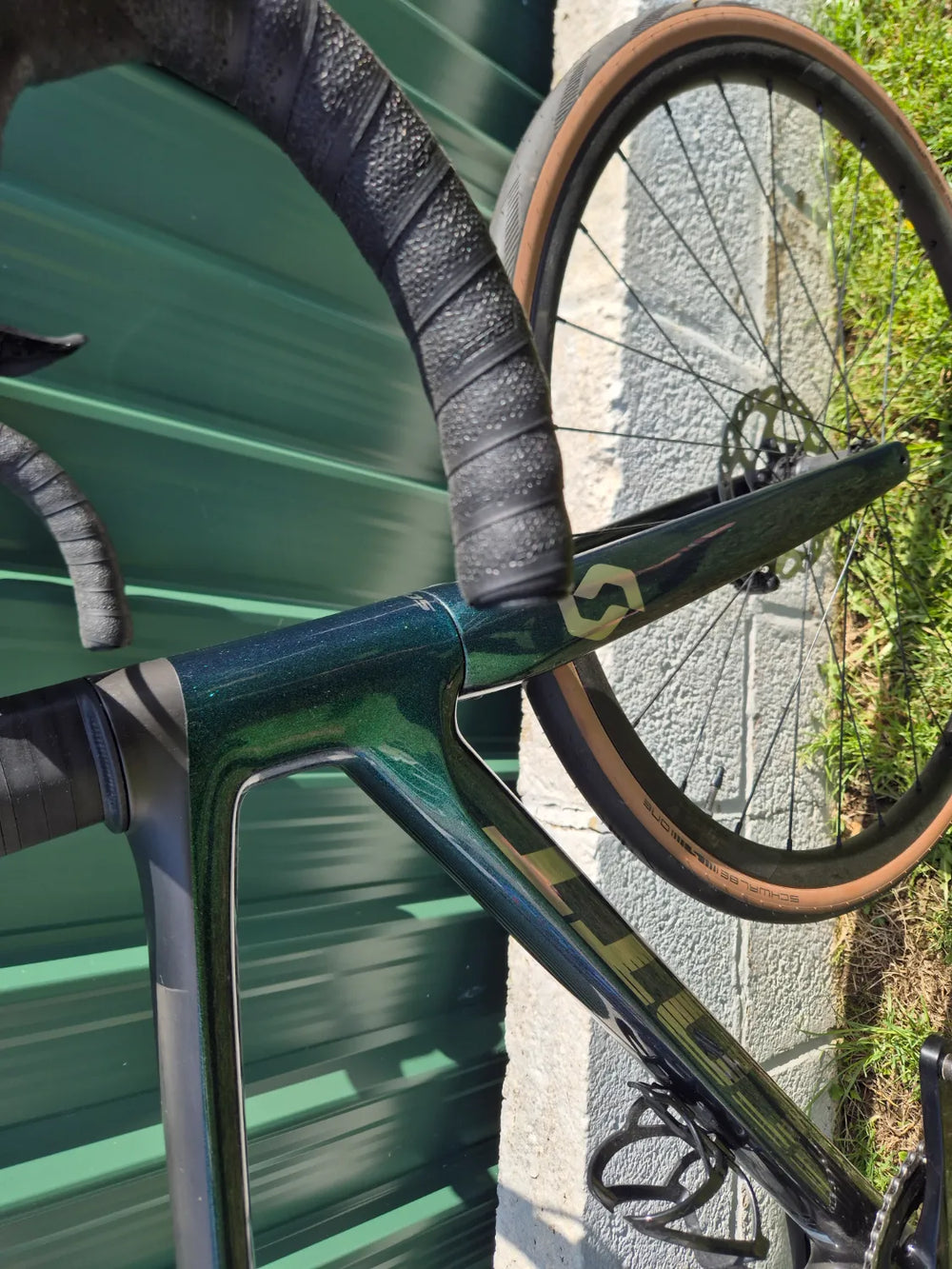 Scott Addict 20 105 Di2 Carbon Road 2023