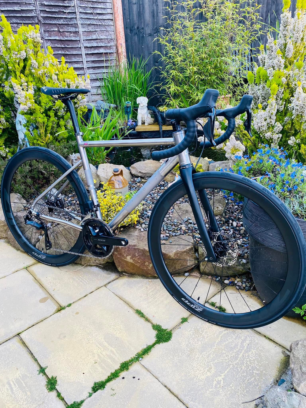 Ribble Endurance Ti Disc - Enthusiast, Shimano 105 Di2 2023