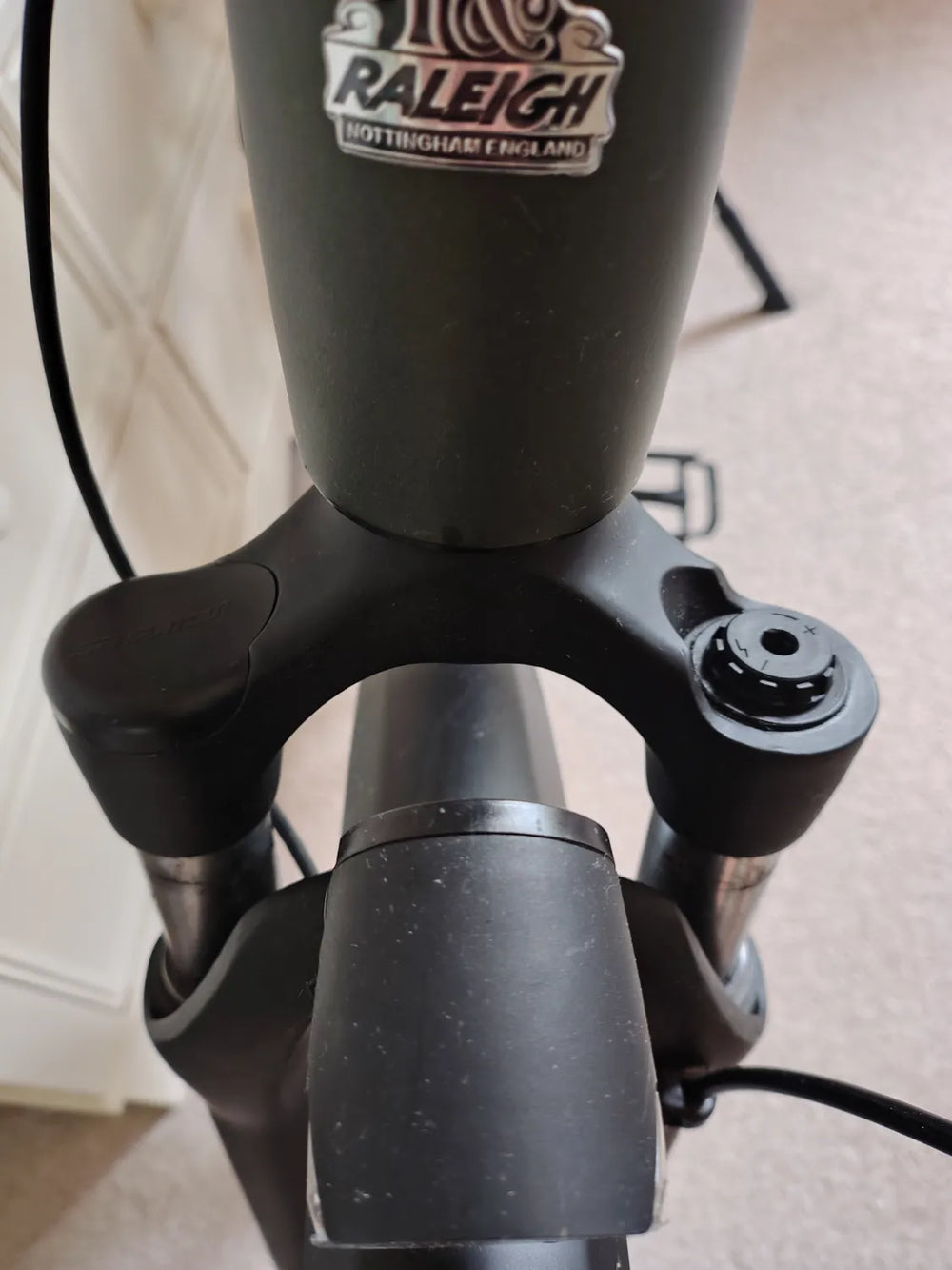 Raleigh Centros Crossbar Hub Gear 2022