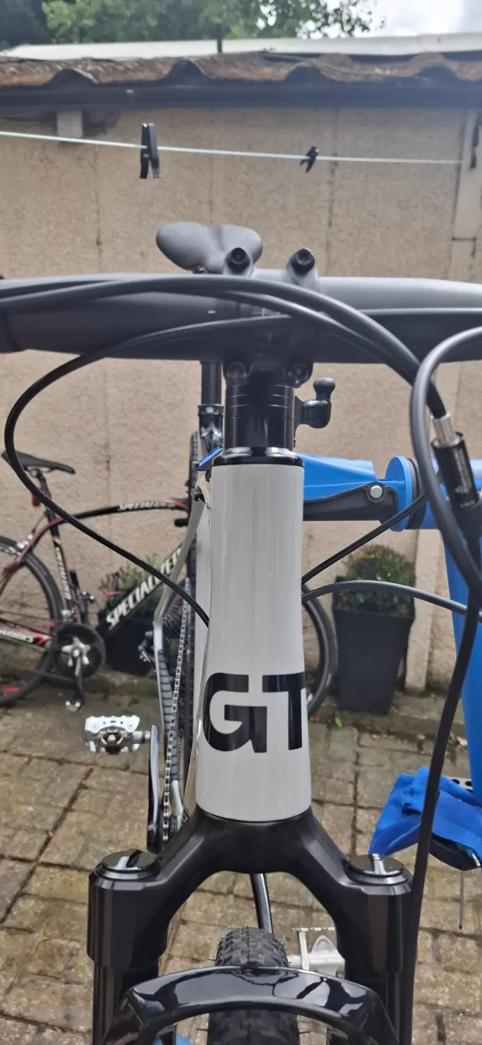 GT Grade Carbon X 2024