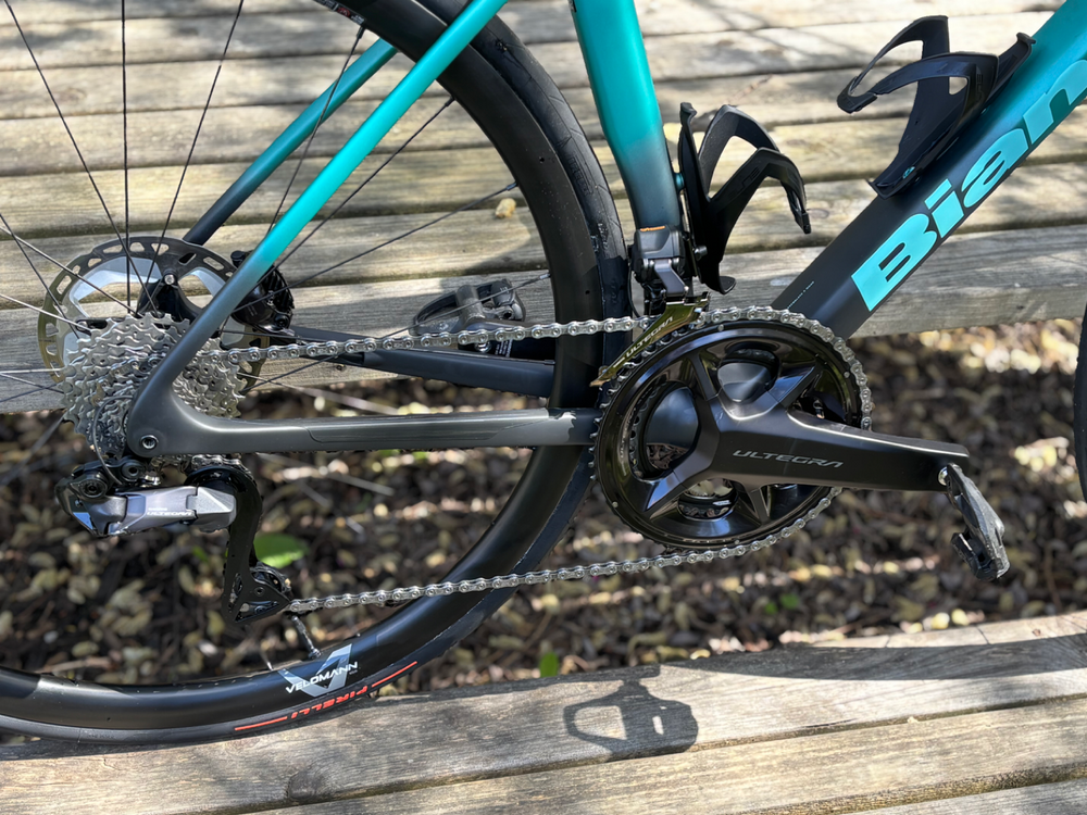 Bianchi Specialissima Pro Ultegra Di2 2025
