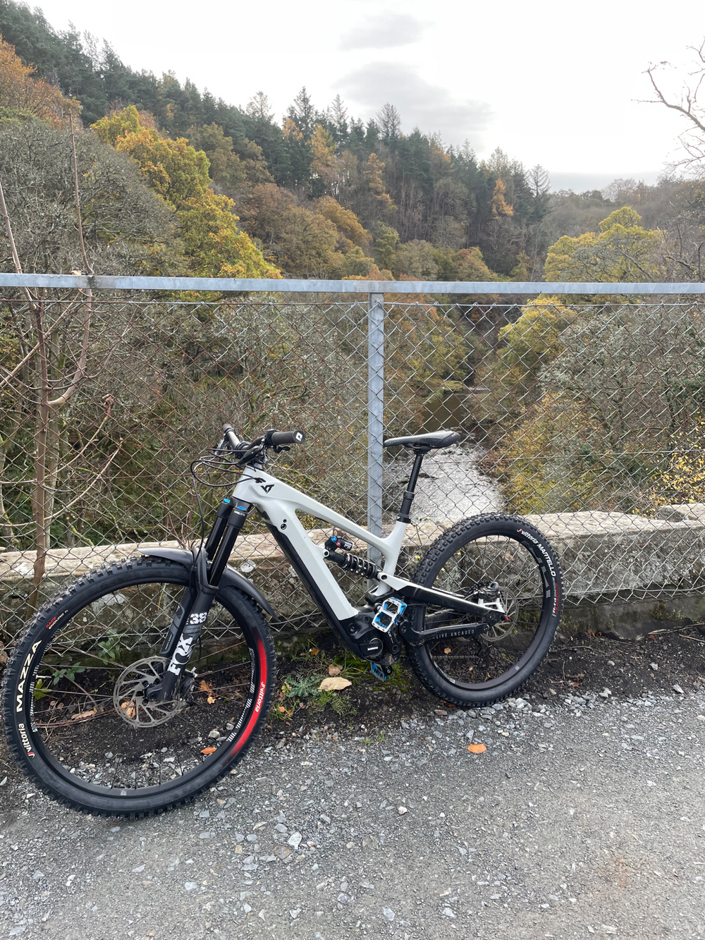YT Decoy Shred 2022