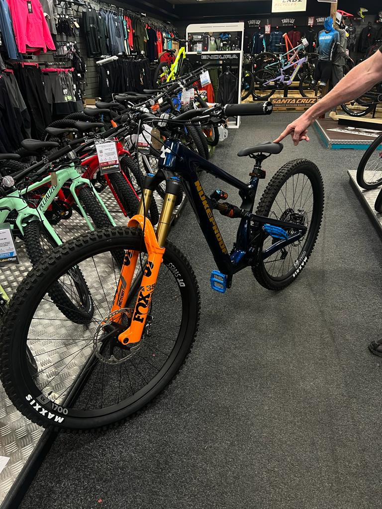 Nukeproof Mega 290 Carbon Factory (Sram) 2023