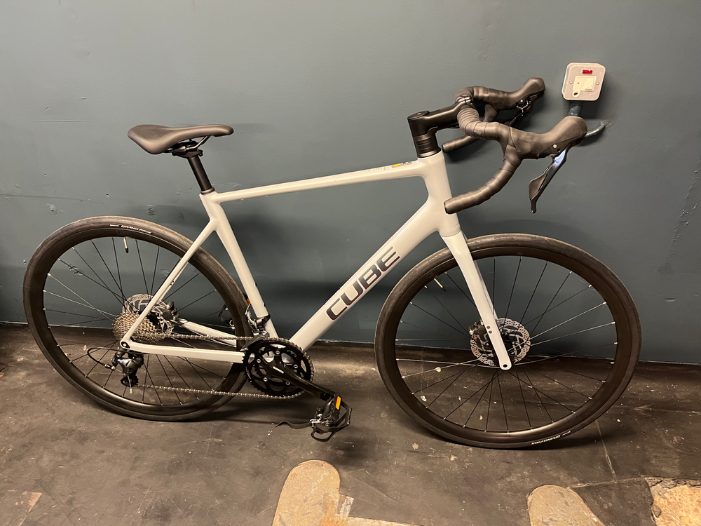 Cube Attain Race Road 2026