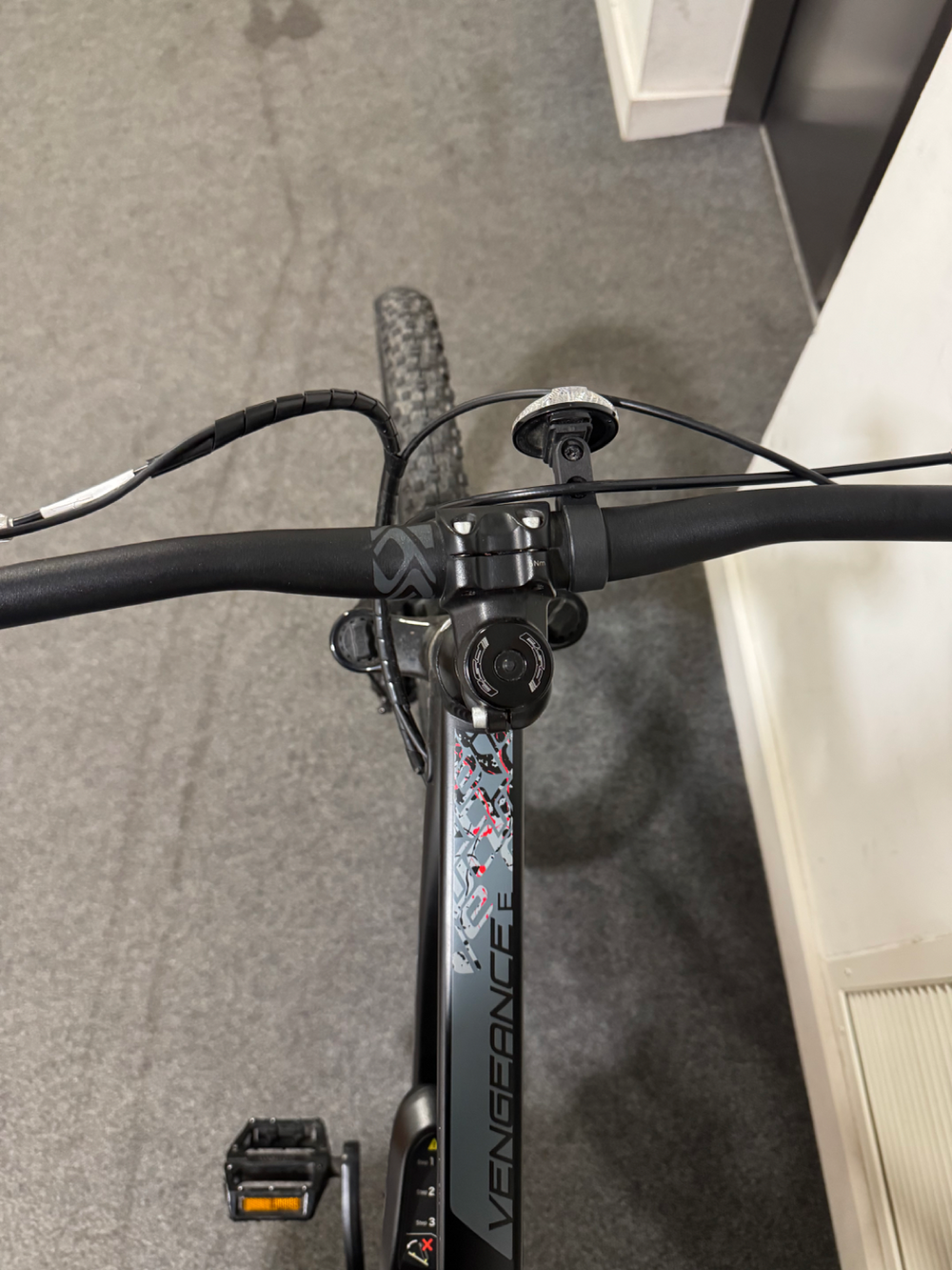 Carrera Vengeance-E Pro 2025