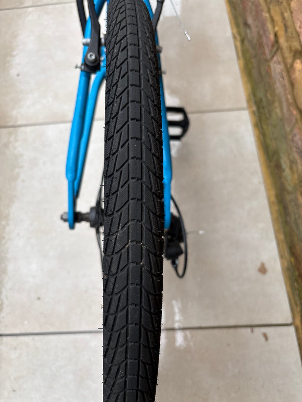 Carrera Abyss Junior Hybrid Bike 2021