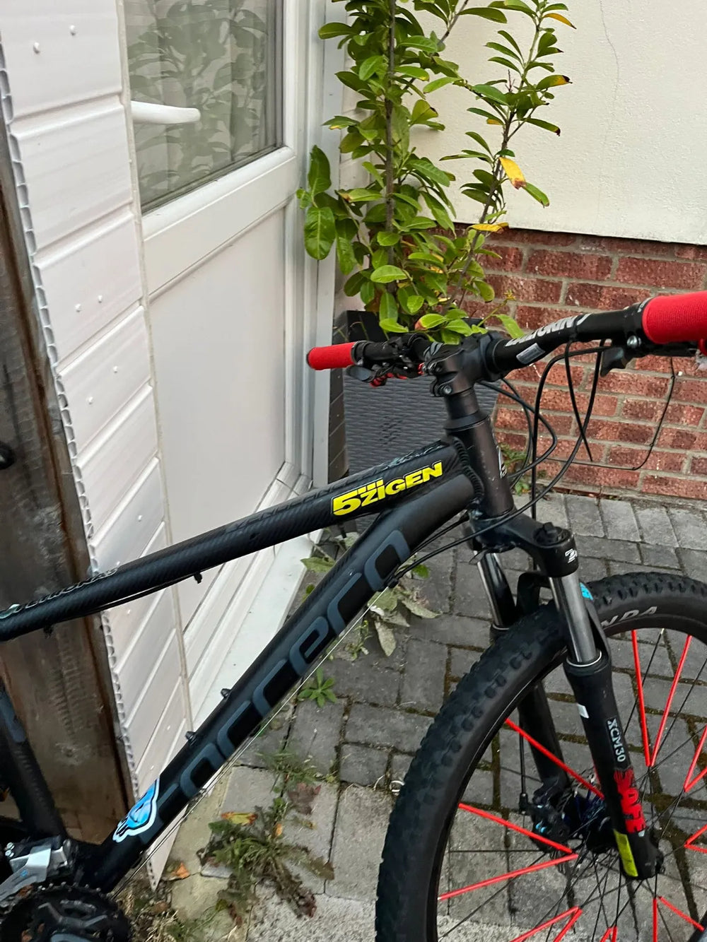 Carrera Vengeance Mens Mountain Bike (Without Puncture Protect) 2021