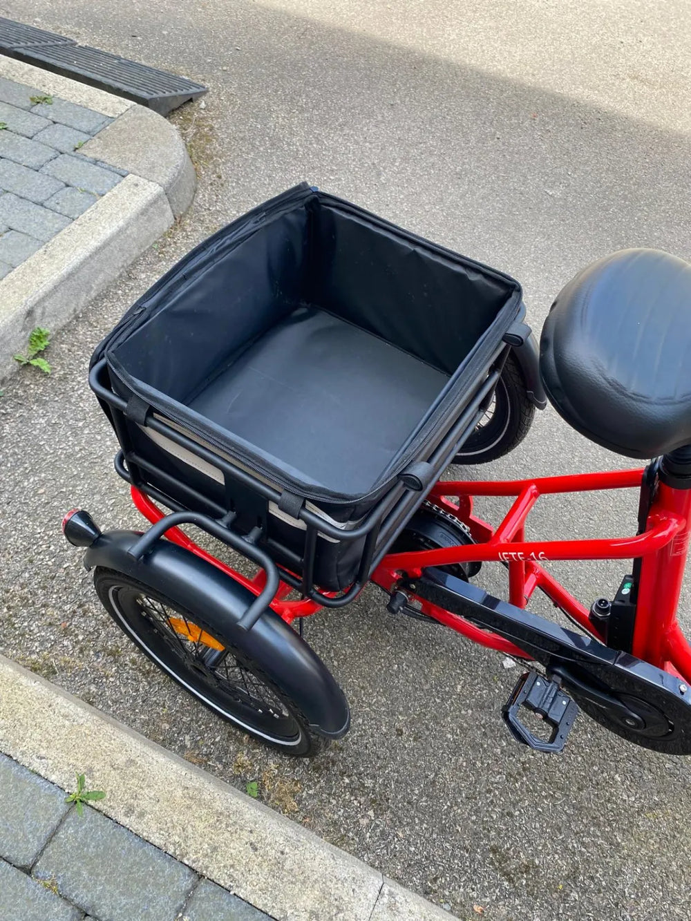 Jorvik JORVIK Elite JET-E16 Electric Low Step Through Folding Tricycle 2025