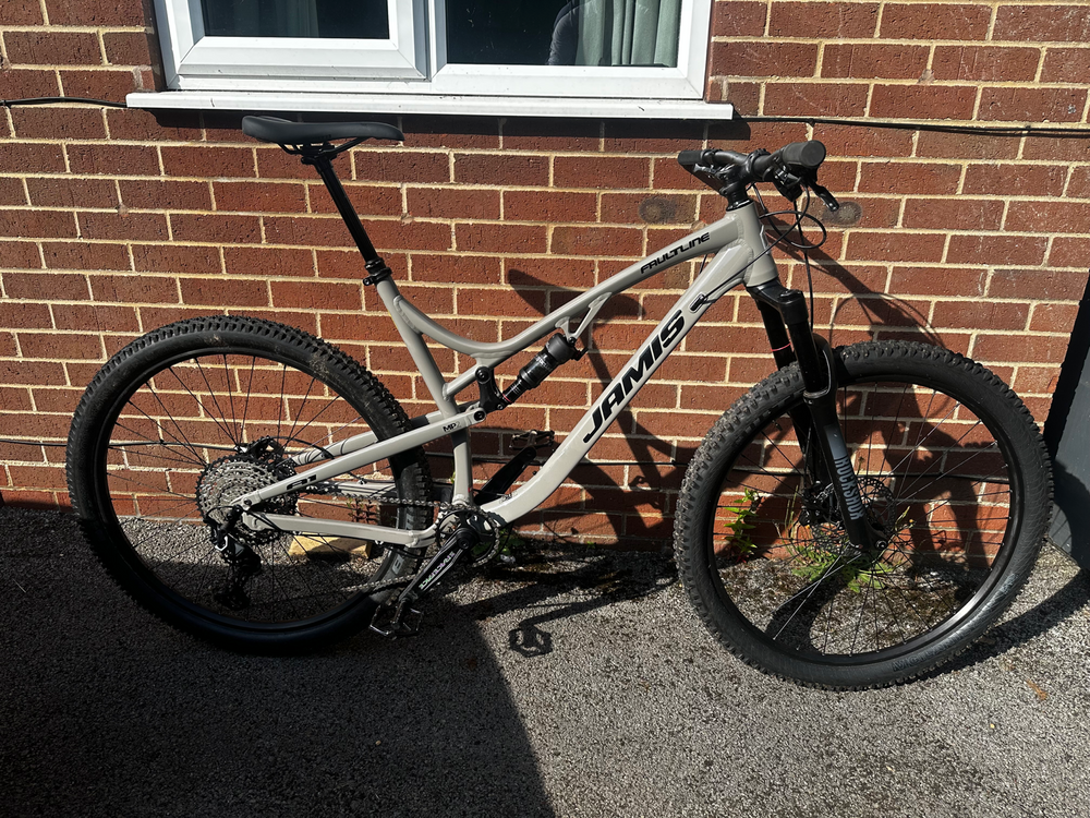 Jamis FAULTLINE A1 2025