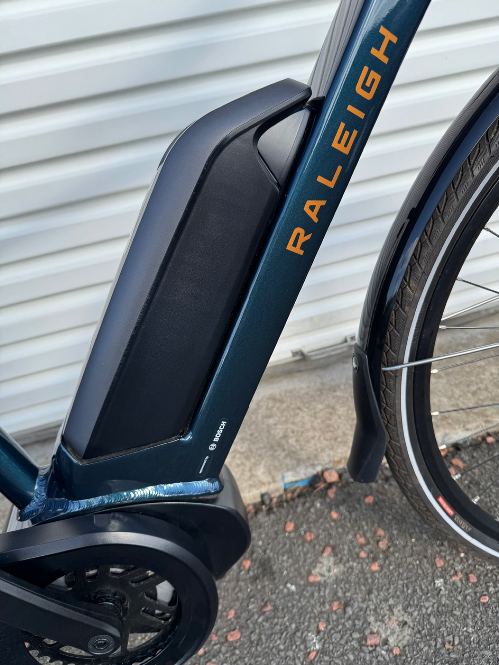 Raleigh Motus Crossbar Derailleur Electric Bike 2020