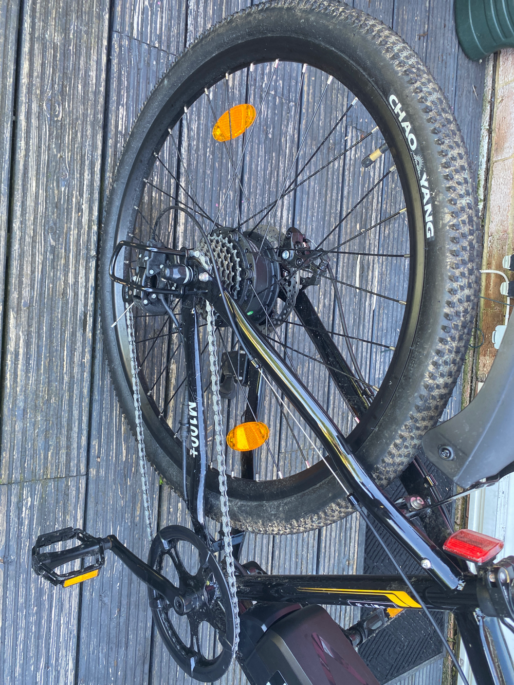 Eskute ES-275 2025