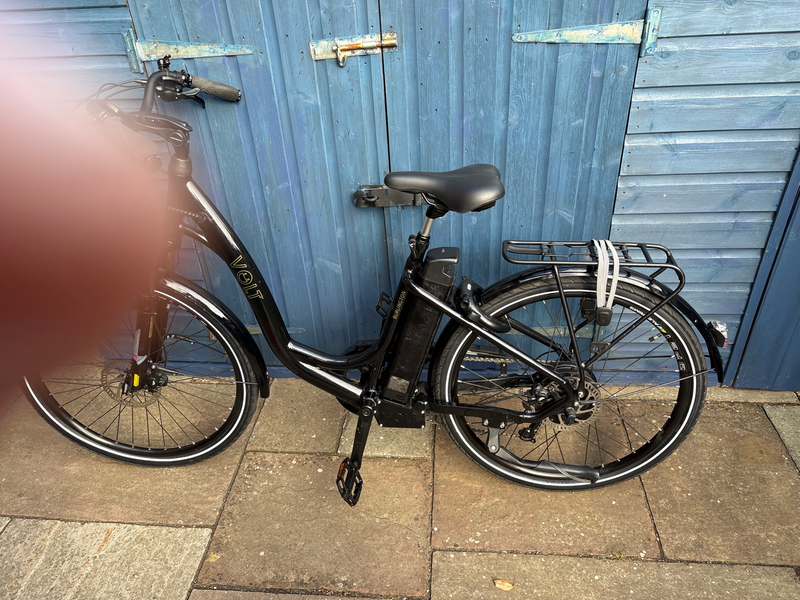 Volt Burlington Electric Bike 2021 - Only 19 Miles