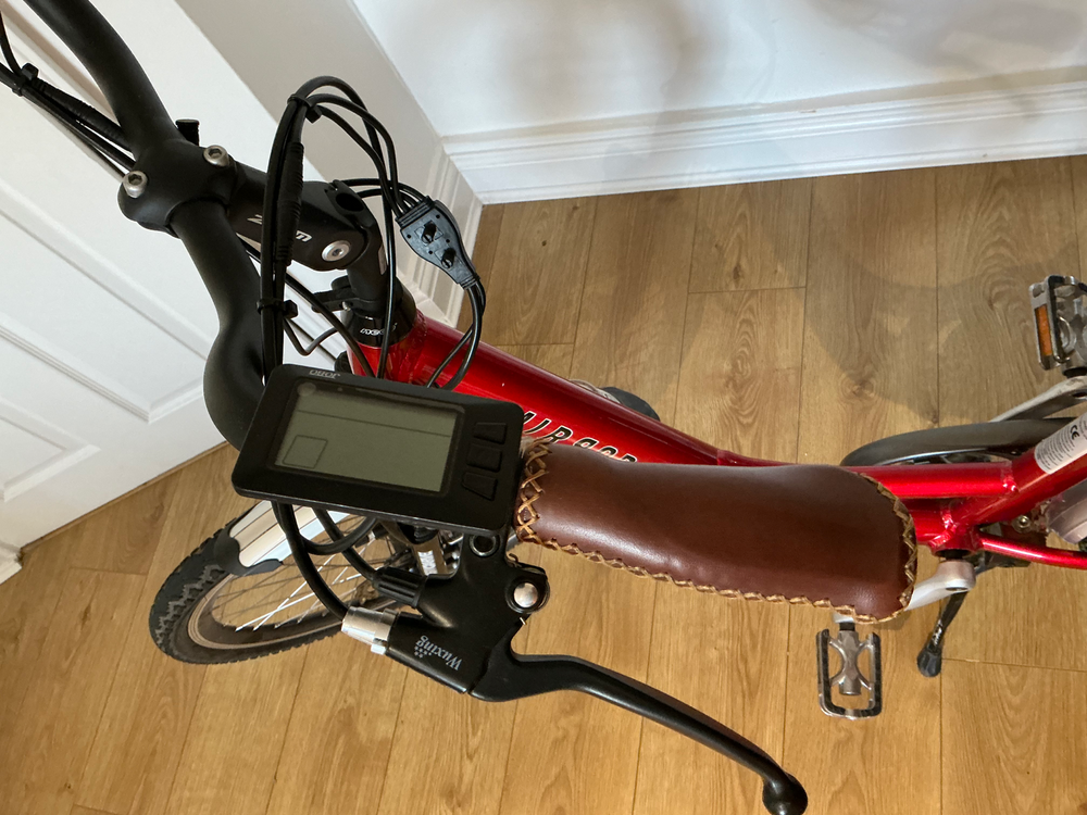 Mirrorstone Cherry Red Sprint 2024