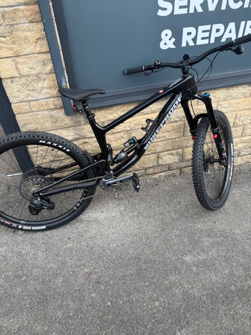 Nukeproof Giga 290 Carbon Comp 2023 2024