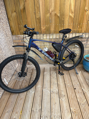 Trek Marlin 4 Gen 3 Purple Flip Black Fade 2026