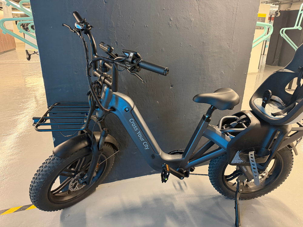 Ado Oasis One Multi Functional Hybrid Electric Bike 2025