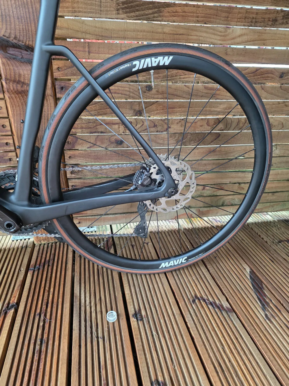 Ribble Endurance SL R Disc - Sport, Shimano 105 Di2 2025