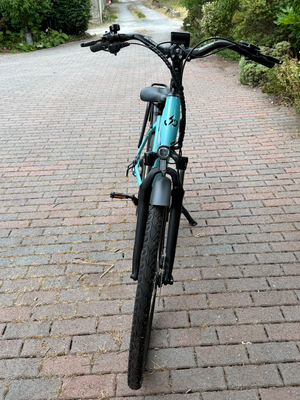 Ampere Deluxe Step Through Electric Bike 18 inches frame 700c tyres 10ah battery 2024