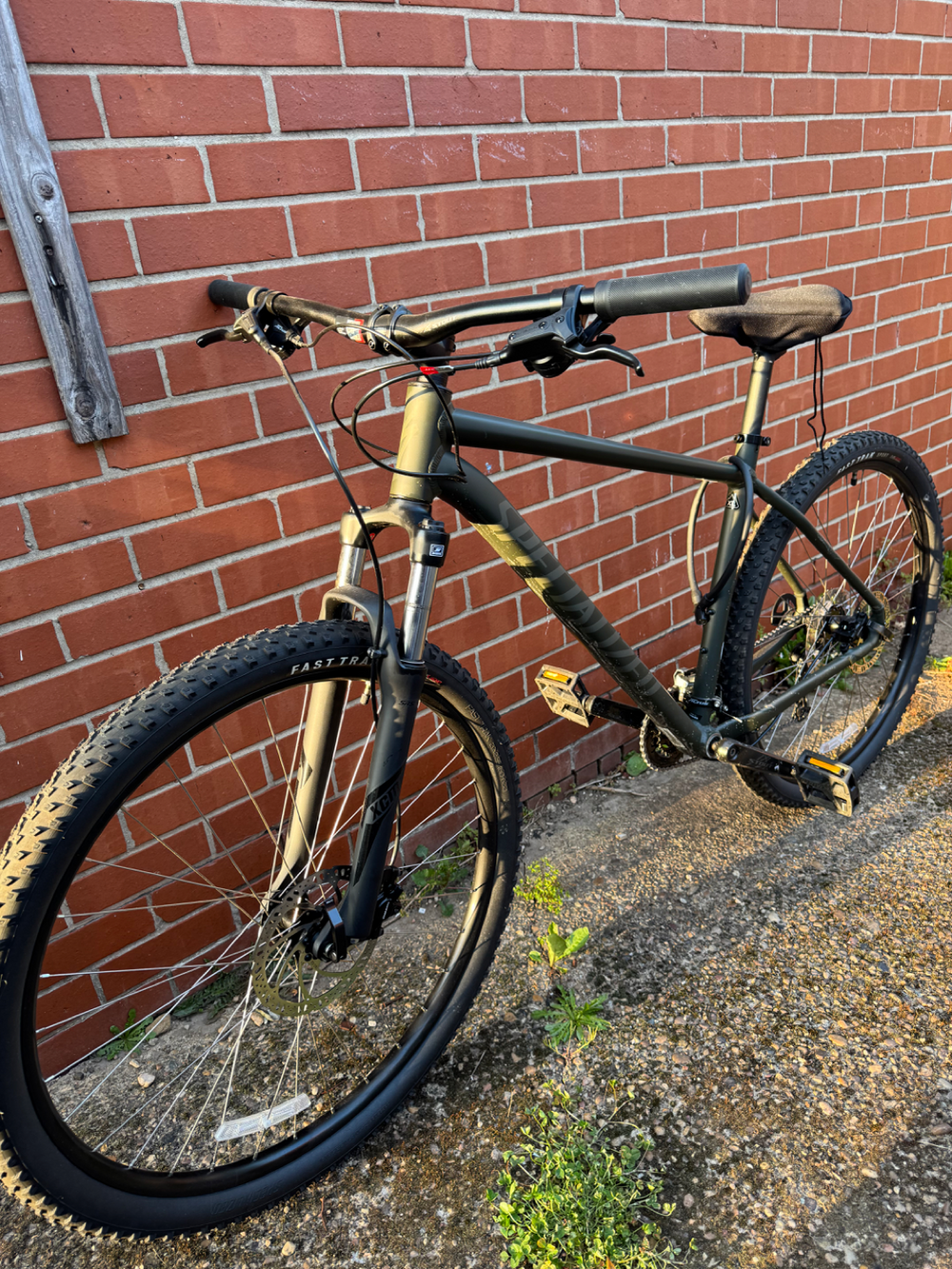 Specialized Rockhopper 2023