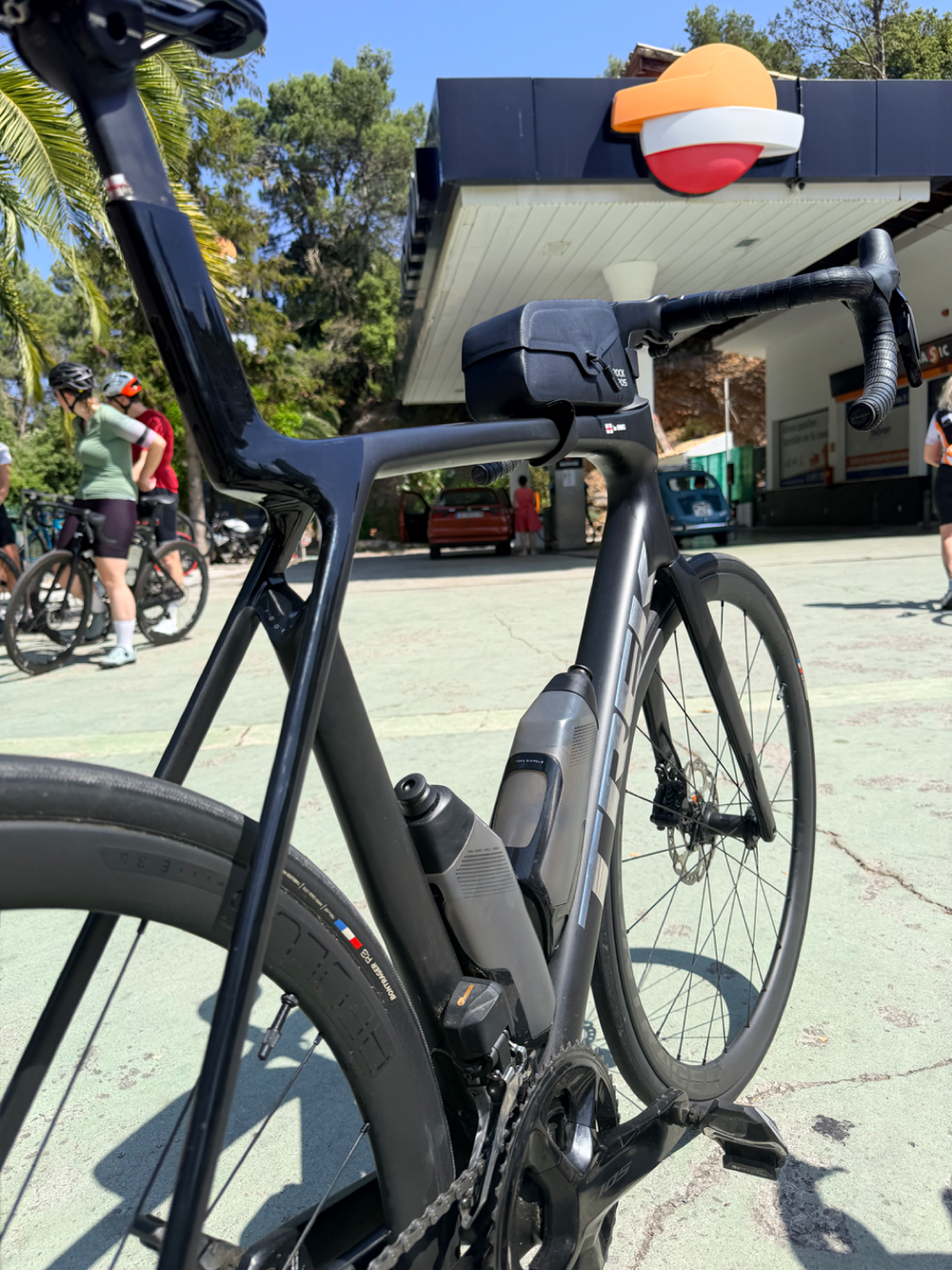 Trek Madone SL 6 Di2 Gen 8 2025Sale