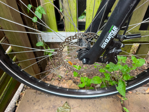 Unibike Unibike Shimano STEPS E-City Bike 28in 250W Mid-Drive Disc Brakes Grey Rack 2023