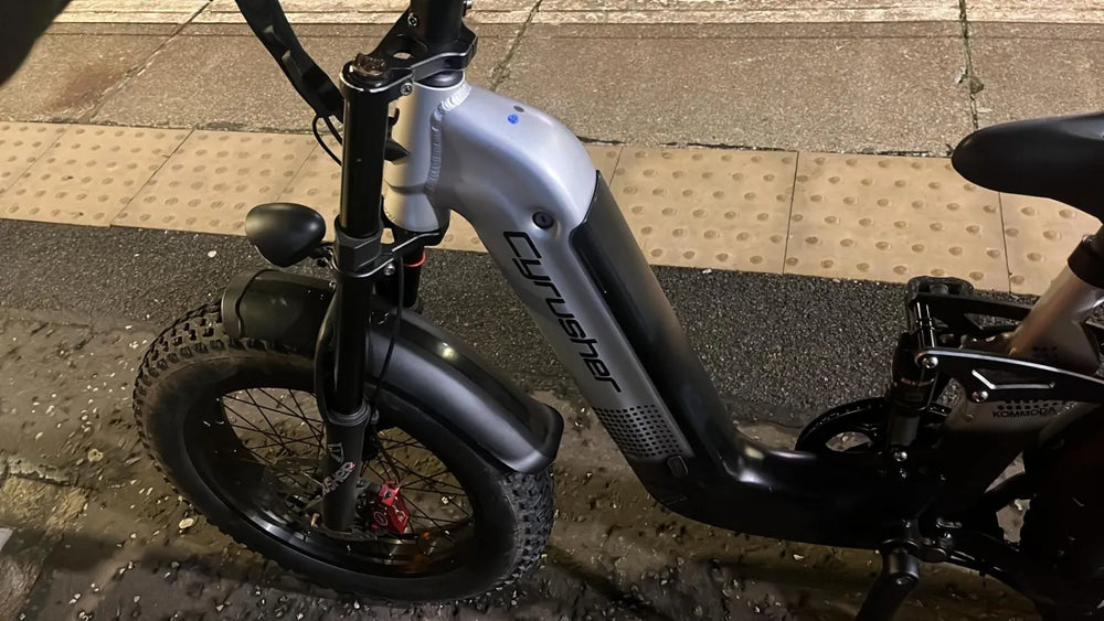 Cyrusher Kommoda 1.0 2022