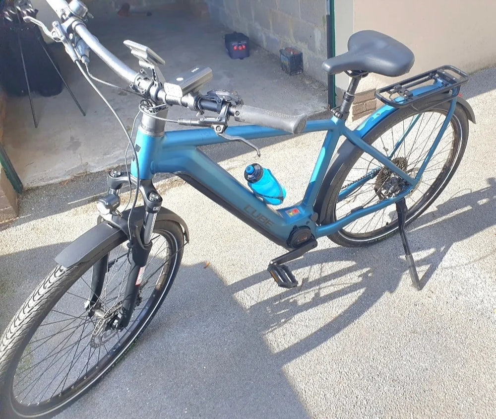 CUBE Kathmandu Hybrid One 750 2023