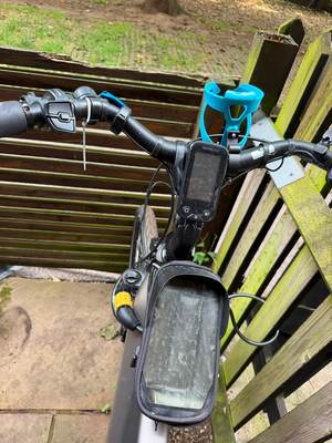 Unibike Unibike Shimano STEPS E-City Bike 28in 250W Mid-Drive Disc Brakes Grey Rack 2023