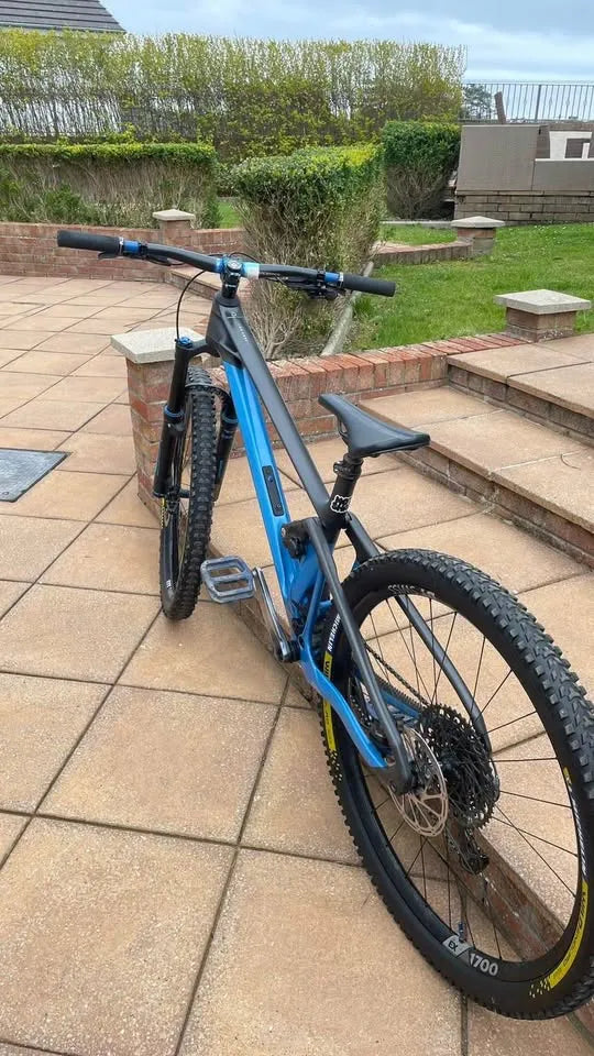 Mondraker Foxy Carbon RR 2022