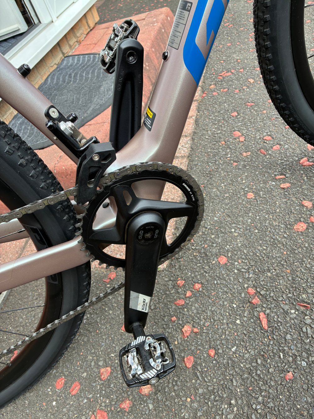 Giant Revolt Advanced 1 Gravel Road 2026