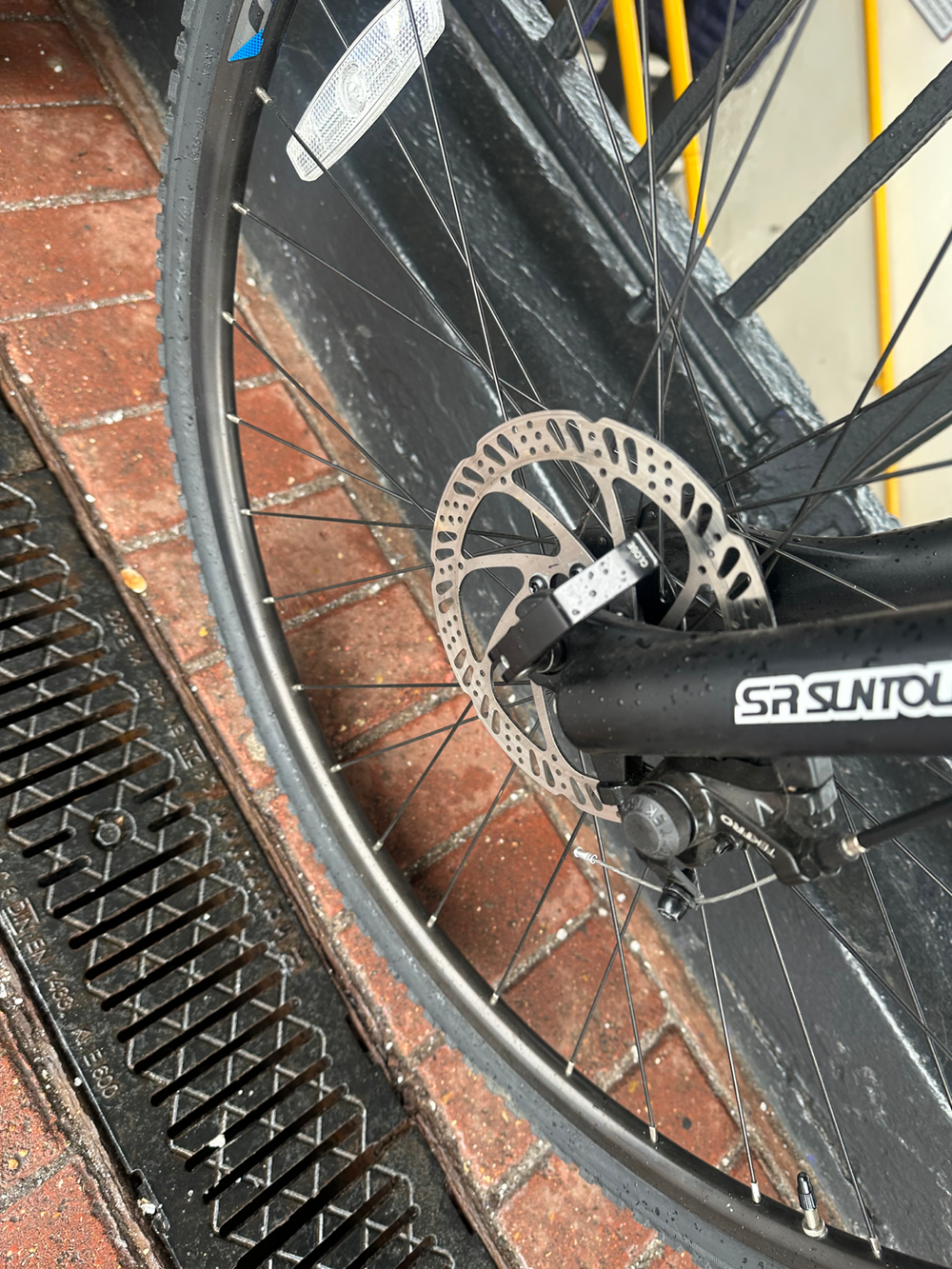Carrera Crossfire 2 Mens Hybrid Bike 2021