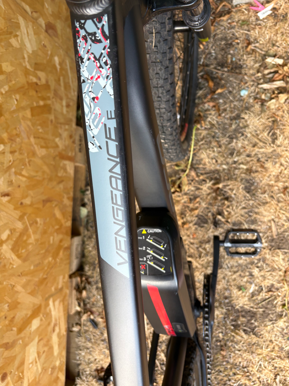 Carrera Vengeance-E Pro 2024