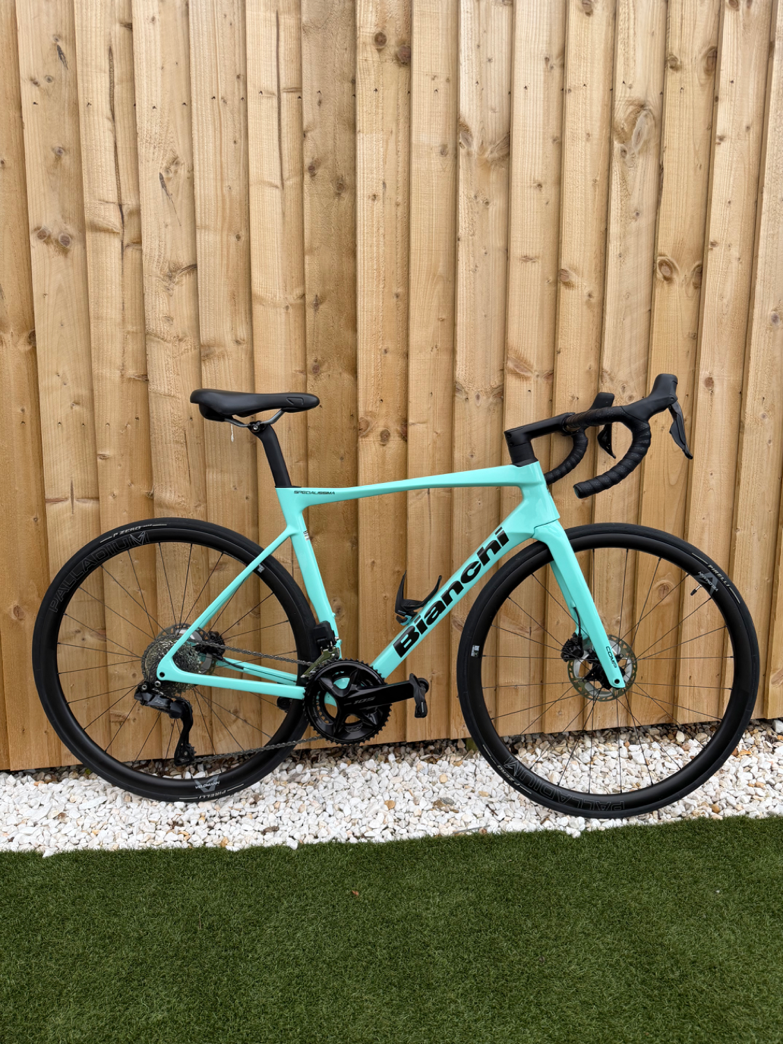 Bianchi Specialissima Comp 105 Di2 2025