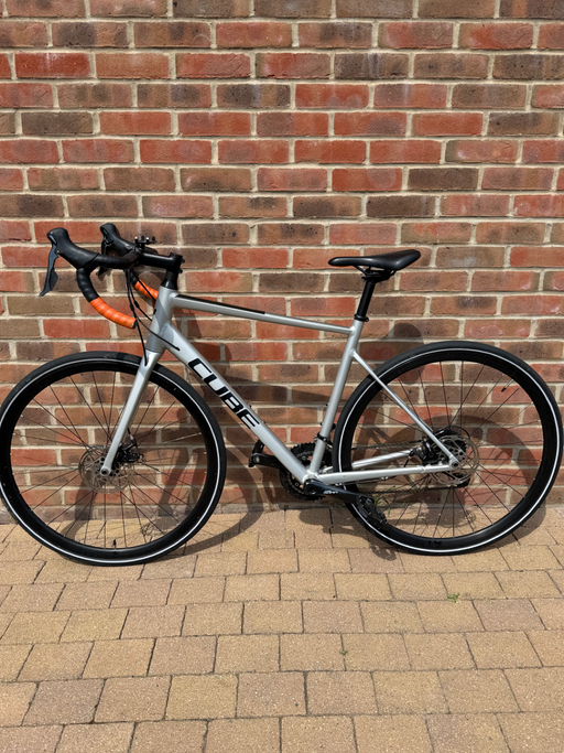 Cube Attain Pro Road 2025