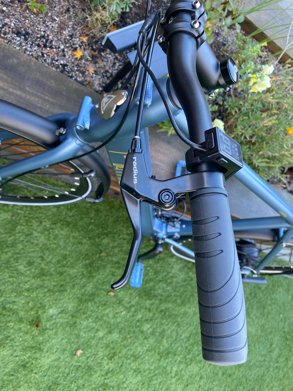 Metroneer  London - EU700 Plus Hybrid E-Bike 2025