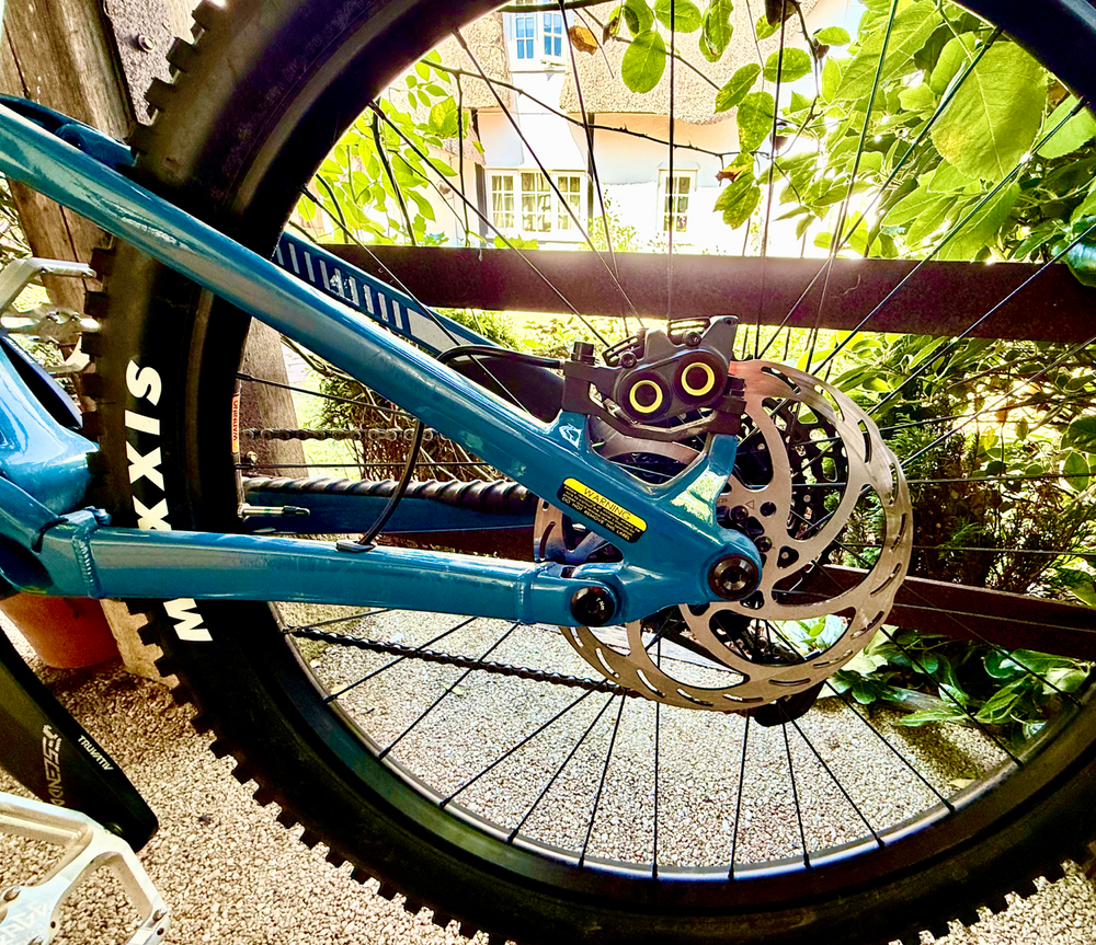 GT Sensor Carbon Pro 2024