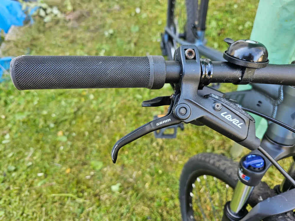 Specialised rockhopper  Comp 27.5 inches Mountain Bike 2023 - Hardtail MTB S, Satin Cast Battle Ship / Gloss Cast Battleship