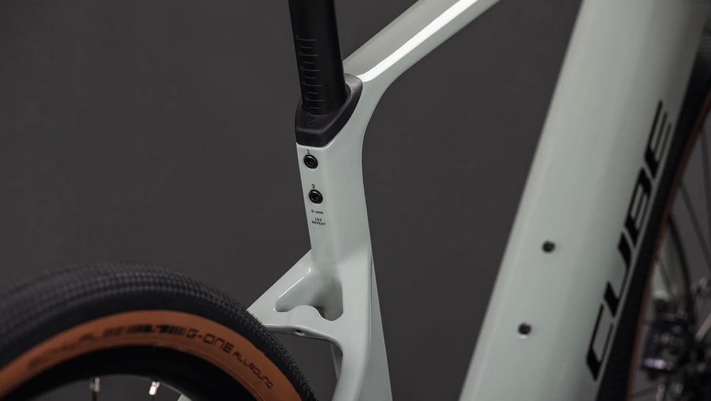 CUBE Cube Nuroad Hybrid C62 Race 400X 2026 Electric Gravel Bike 2025