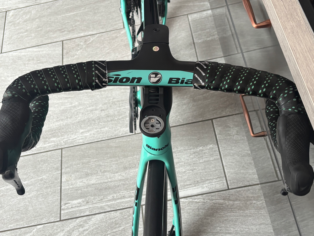 Bianchi Oltre XR4 - Ultegra Di2 2019