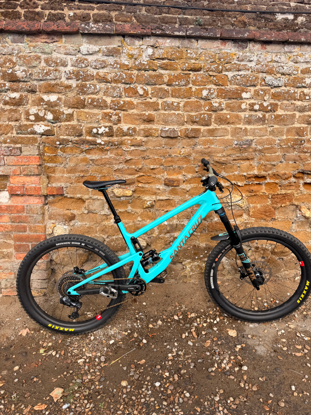 Santa Cruz Bronson Carbon CC X0 Axs 2025