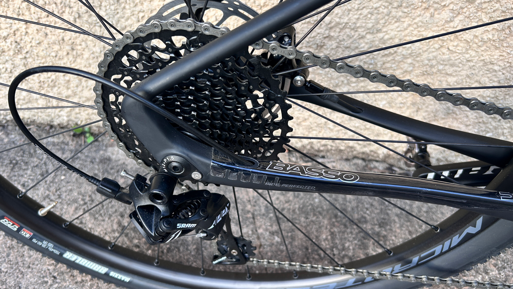 Basso Tera Gravel Sram Apex 1x11 2023