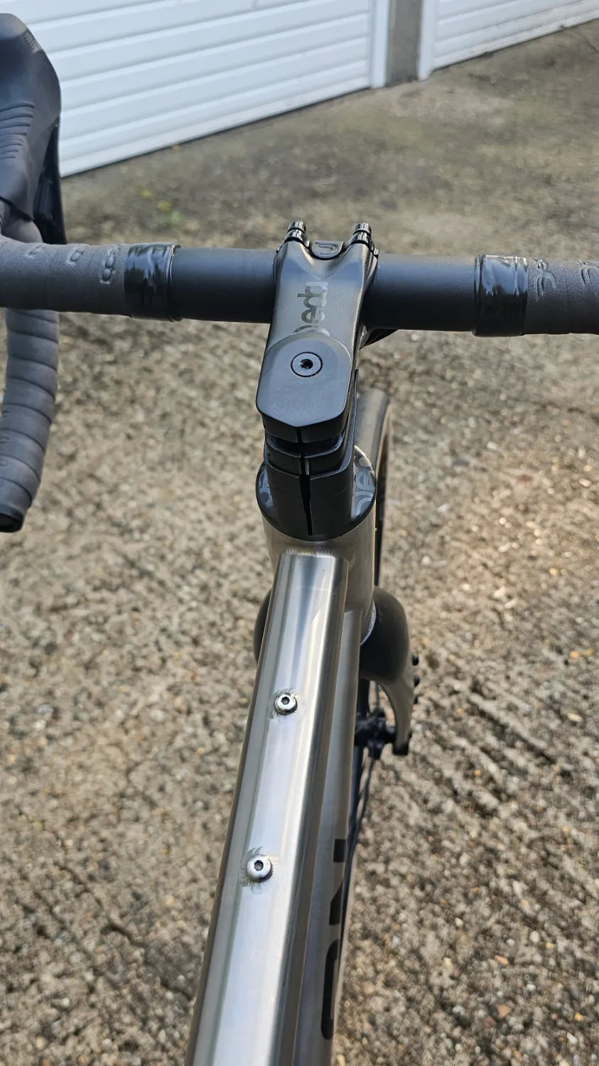 Dolan Dolan GXT Titanium Gravel Disc Bike - Shimano GRX RX815 DI2 2025