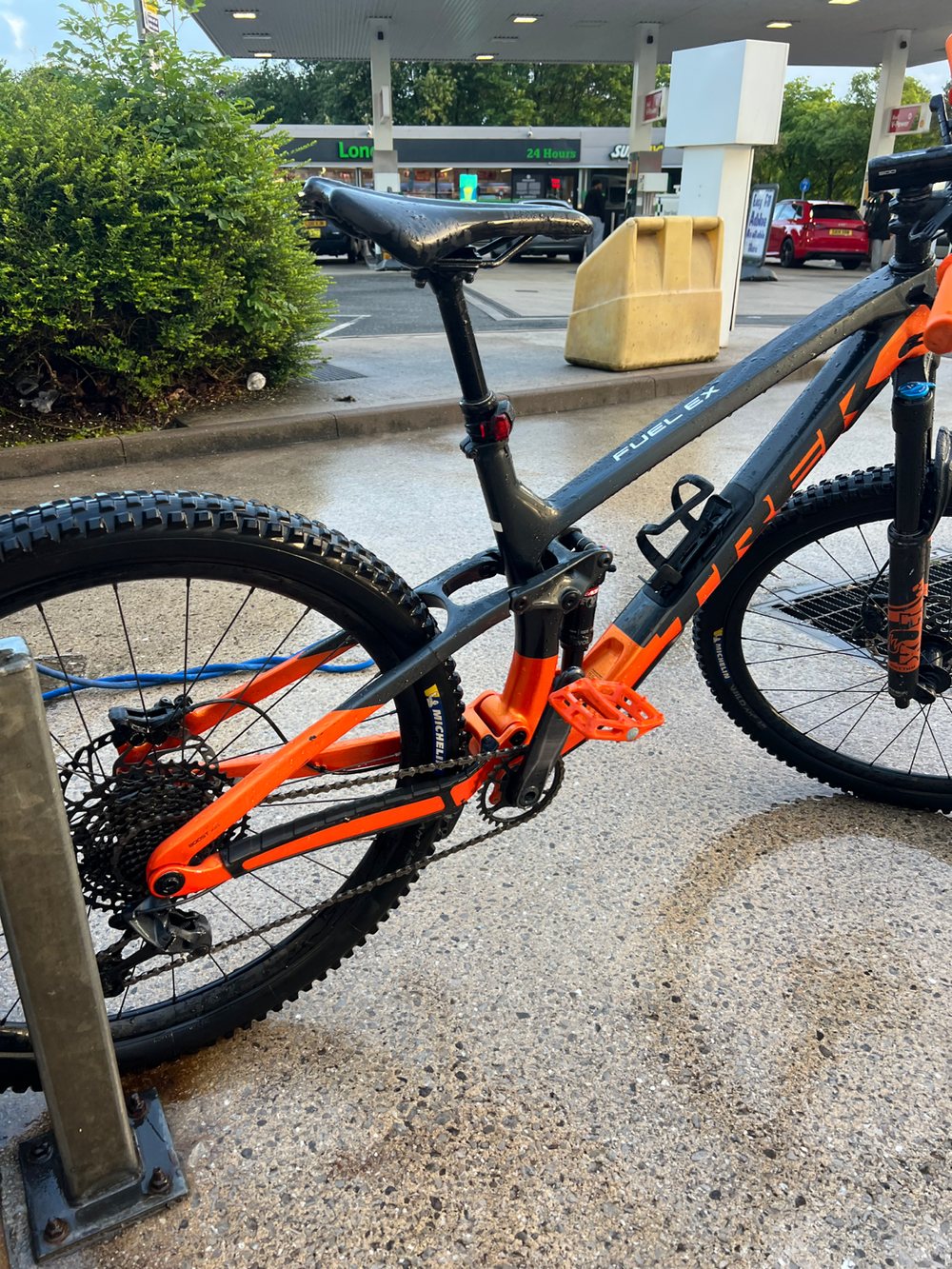 Trek Fuel Ex 9.8 2024