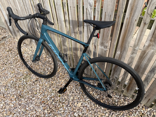 Giant Defy Advanced 2 Carbon Road 2022