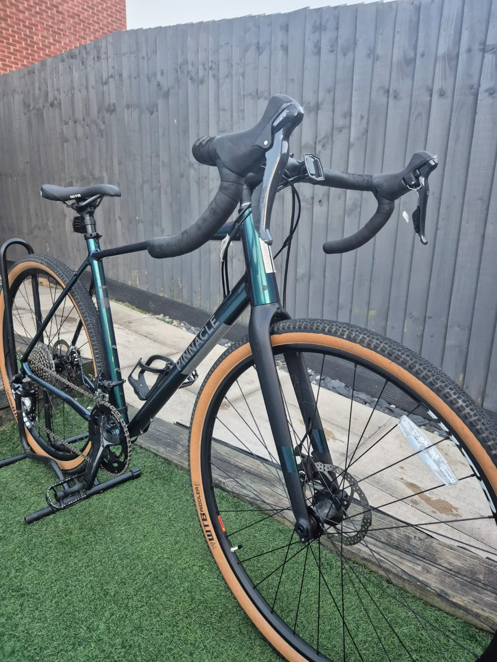 Pinnacle Arkose D1 2020