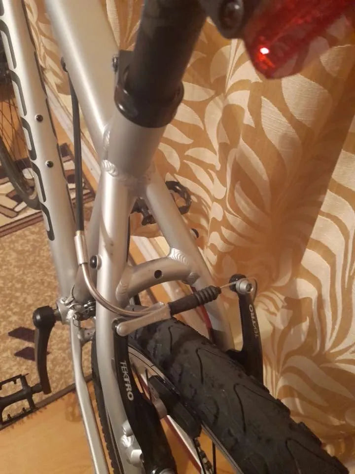 Carrera Crossfire 1 Mens Hybrid Bike 2020