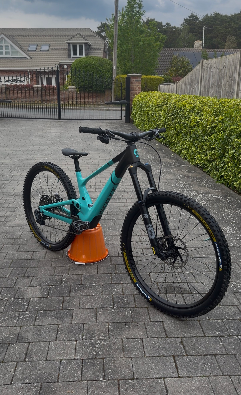 Scott Genius 910 2025