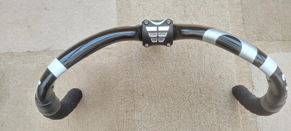 PRO Vibe Sprint Stem UD Carbon Ø31,8mm -10° + 3T Scatto Track Bars 370mm PRO Vibe Sprint Stem UD Carbon Ø31,8mm -10° + 3T Scatto Track Bars 370mm 2014