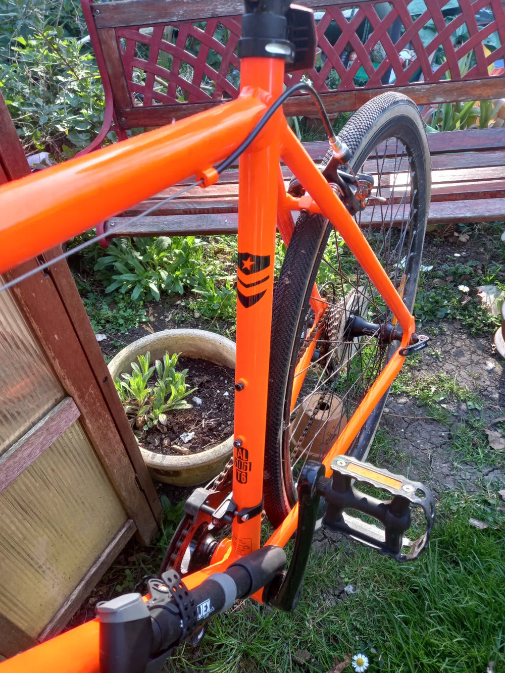Fixie Inc. Floater Race 8S bicycle.  2021
